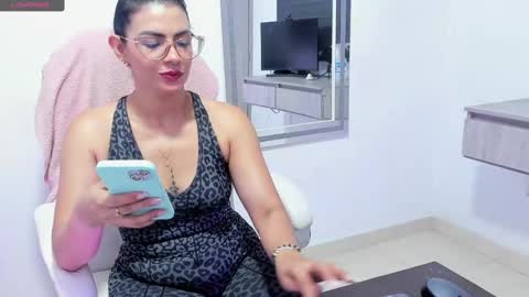 Dahian  online show from October 4, 1:28 pm