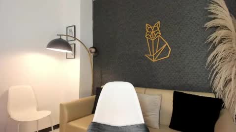     online show from April 16, 12:05 pm