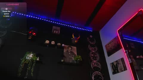 Snapshot of dahlia_darkwood chatting on October 3, 3:44 am Dahlia online show from October 3, 3:44 am