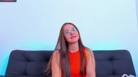 Snapshot of dahlia_rossi chatting on December 11, 5:43 am Dahlia online show from December 11, 5:43 am