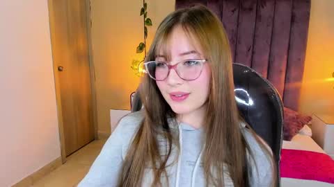 Dahlia online show from December 4, 6:37 am