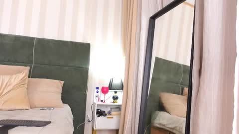 Dahlia Rose online show from October 30, 2:03 am