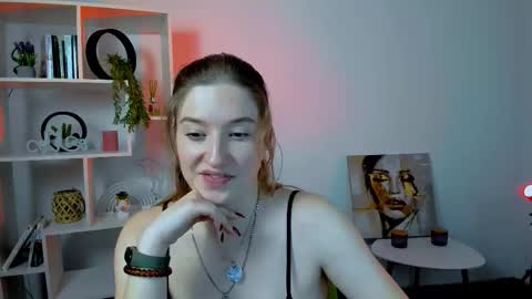 Little Di online show from October 18, 10:44 pm