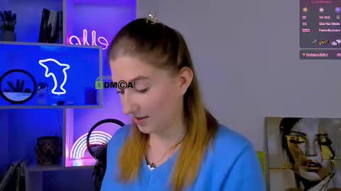 Little Di online show from December 14, 10:59 pm