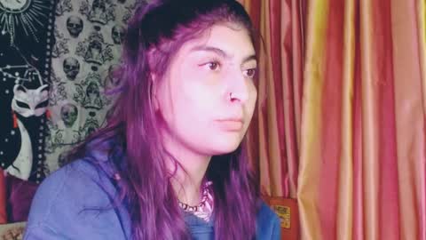Snapshot of dak_7 chatting on February 4, 12:51 am -- -- help me reach 100 hands up online show from February 4, 12:51 am