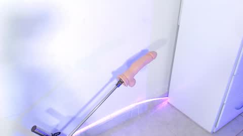 VALENTINA  online show from February 11, 7:10 am