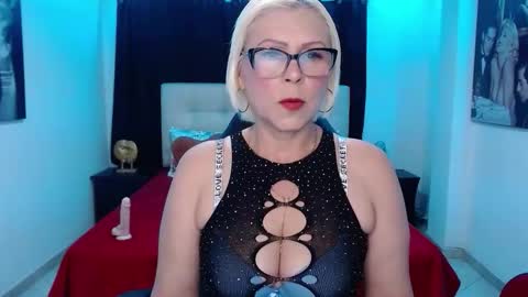 Dakota online show from September 14, 1:03 am