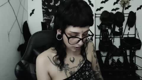 dakota online show from March 27, 2:46 am