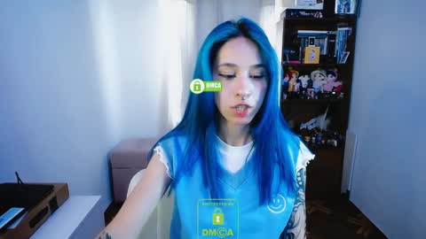 Snapshot of dakota_senju chatting on December 15, 1:43 pm Maca online show from December 15, 1:43 pm