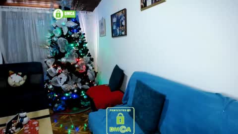 Snapshot of dakota_senju chatting on December 16, 9:20 pm Maca online show from December 16, 9:20 pm
