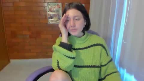 Snapshot of dakotaa_aa chatting on January 30, 9:04 pm The girl of your dreams o online show from January 30, 9:04 pm