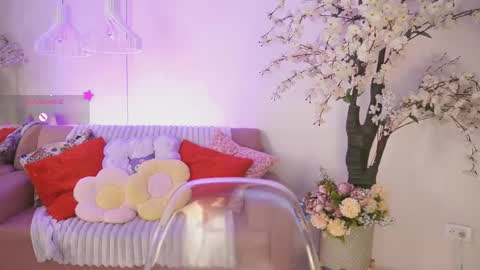 Dalahia Rush online show from November 29, 7:40 pm