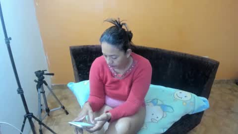 Snapshot of daleska_delicious1 chatting on December 20, 11:43 am daleska_delicious1 online show from December 20, 11:43 am
