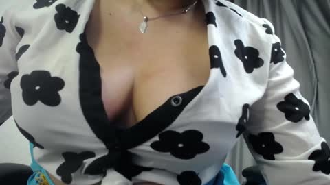 Snapshot of daliadubey chatting on January 29, 2:30 am dalia dubey online show from January 29, 2:30 am