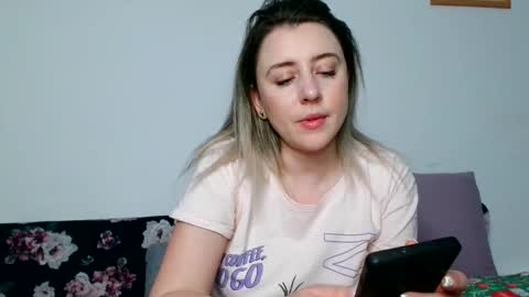 Maria online show from April 19, 9:17 pm