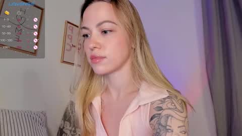  Tiana  online show from November 26, 8:10 pm