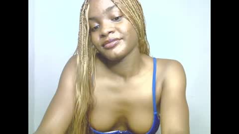 Leah online show from July 7, 8:00 pm