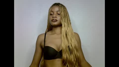 Leah online show from July 28, 6:53 pm