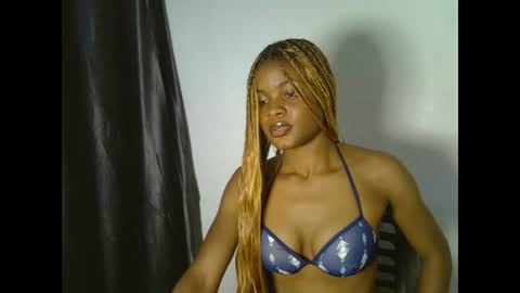 Leah online show from July 19, 9:55 am