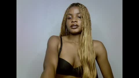 Leah online show from July 28, 8:52 pm