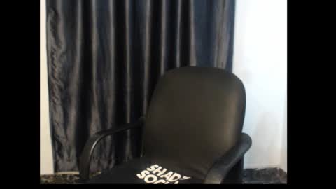 leah online show from February 20, 6:19 am