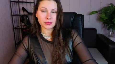 Dana Dom online show from March 25, 8:50 am