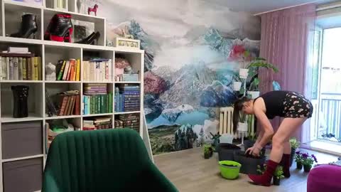 Dana online show from May 27, 1:08 pm