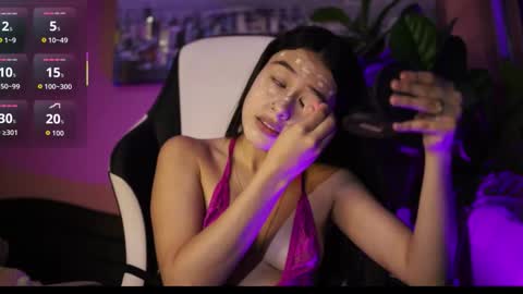 danaa_rouse online show from February 10, 8:45 pm