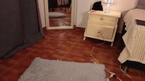 dania22_ online show from May 22, 1:09 pm