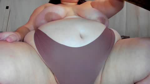 Snapshot of danidollxxx chatting on December 10, 2:05 am danidollxxx online show from December 10, 2:05 am