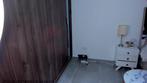  independent model   online show from February 17, 10:31 pm