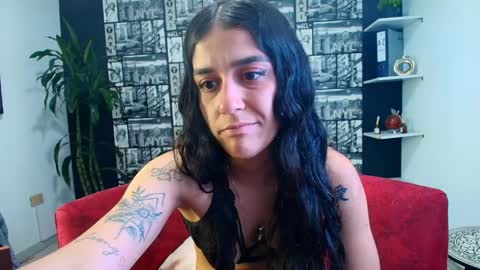 danielamonroe online show from April 11, 10:13 pm