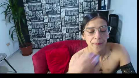 danielamonroe online show from February 16, 9:14 pm