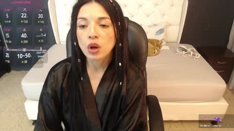 Danielle Smith online show from December 5, 8:22 am