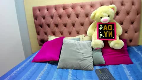 Snapshot of daniibelluci chatting on February 25, 5:08 am DaniiBelluci online show from February 25, 5:08 am