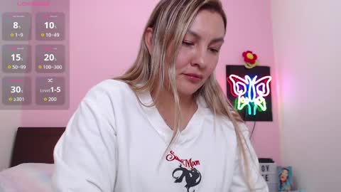 K A R O L online show from April 9, 1:52 am