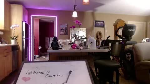 DanikaWhite69 online show from December 3, 12:29 pm