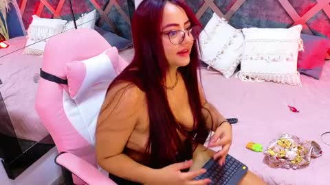 Snapshot of daninianderson chatting on September 12, 4:46 am daninianderson online show from September 12, 4:46 am