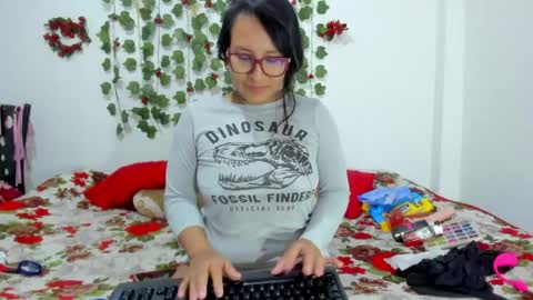 Dani  online show from May 28, 3:15 am