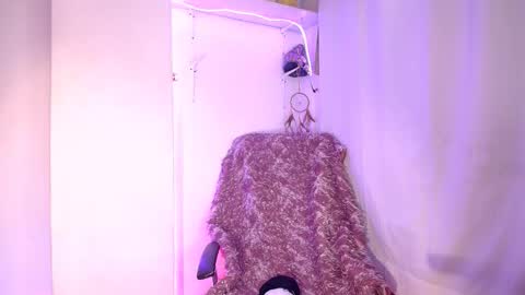 danita_veelz online show from November 14, 4:56 am