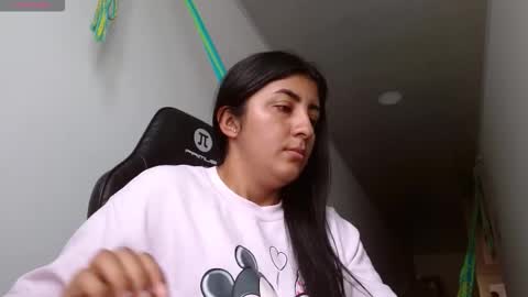 Danna online show from October 29, 6:43 pm