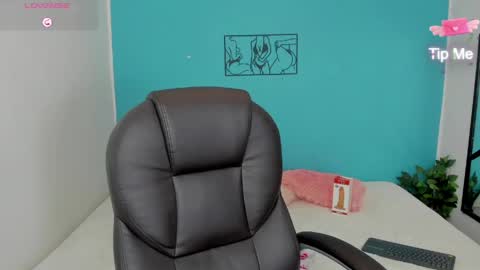 Danna online show from May 26, 1:54 pm