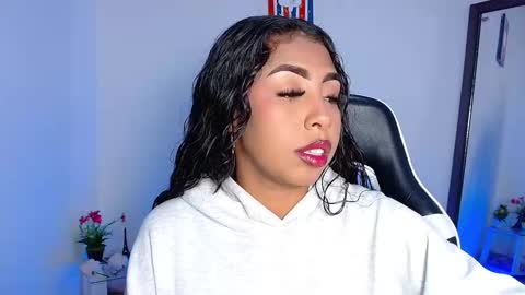 Danna online show from March 8, 9:35 am