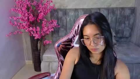 Snapshot of danna_sweet_s chatting on October 14, 11:40 pm danna_sweet_s online show from October 14, 11:40 pm