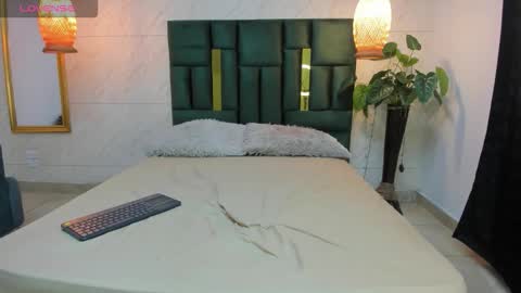 Danna  online show from October 3, 12:32 pm