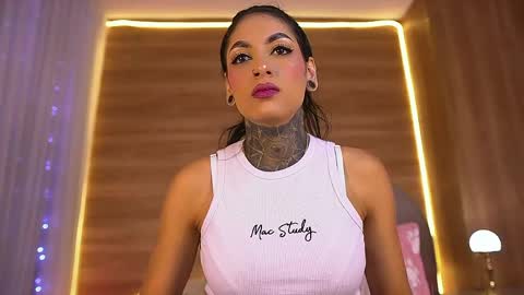 Danna Berlin  online show from April 1, 7:11 pm