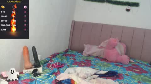 dannaberlin_0 online show from November 30, 3:27 pm