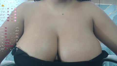 Snapshot of dannacoleman_ chatting on October 7, 10:03 pm danna online show from October 7, 10:03 pm