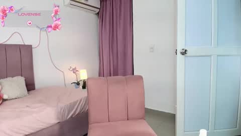 dannagabriella online show from December 23, 2:48 am