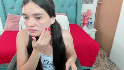 Snapshot of dannamishellx_ chatting on January 6, 2:47 pm Danna online show from January 6, 2:47 pm